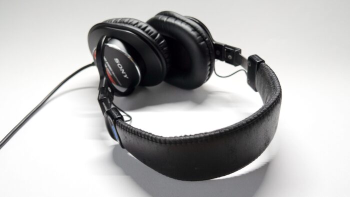 即発送 SONY MDR-CD900ST 不具合あり モニターヘッドホン ソニー 「MDR-CD900ST」全箇所修理できます